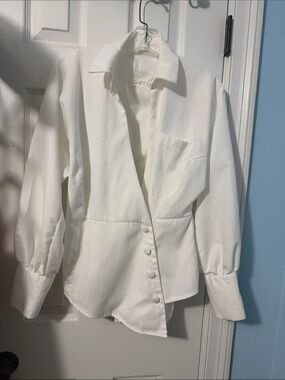 White Button-Front Blouse with Structured Waist